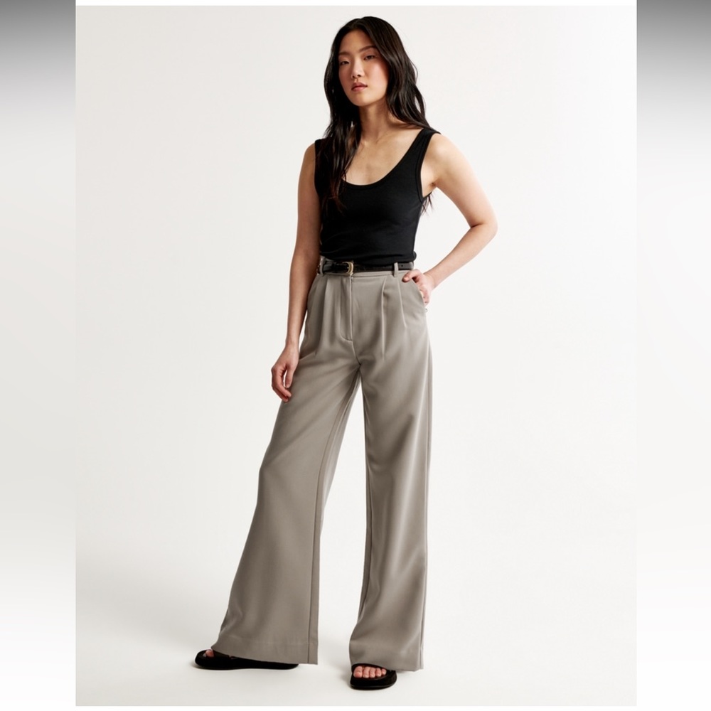 NWOT A&F Sloane Tailored Pant in medium brown